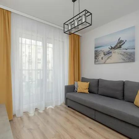Exclusive&modern Grey With Furnished Balcony In By Renters Kołobrzeg